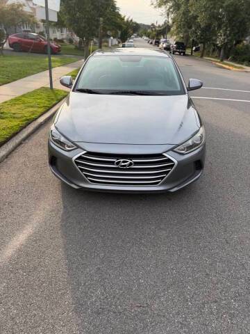 2018 Hyundai Elantra SEL FWD photo