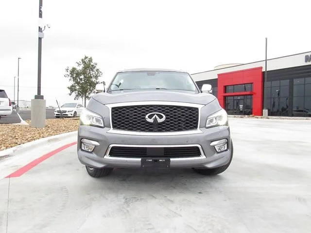 2017 Infiniti QX80  RWD photo