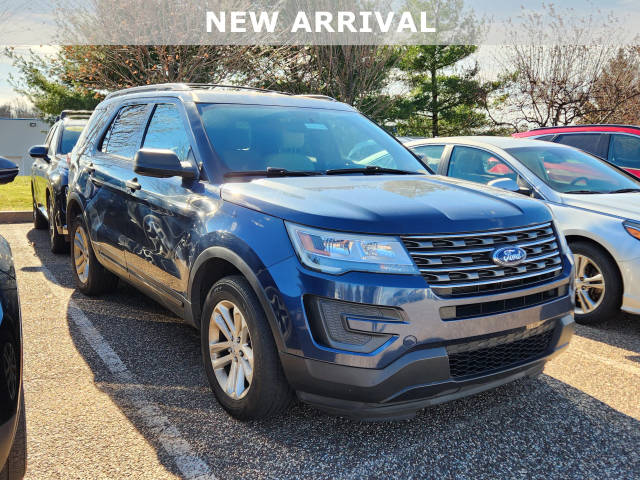2017 Ford Explorer Base 4WD photo