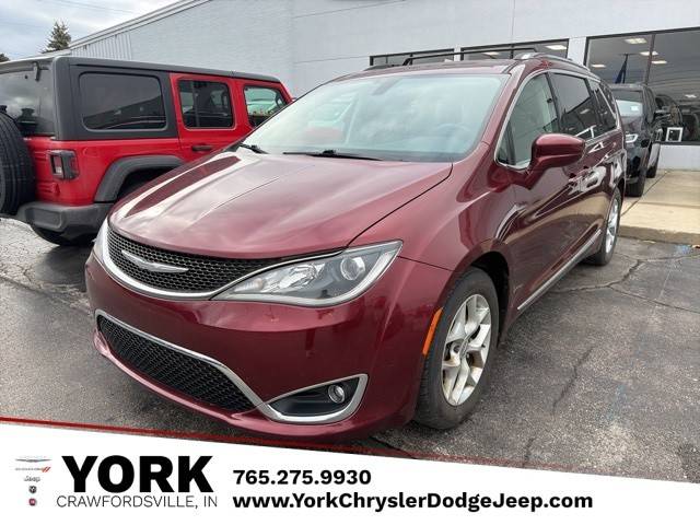 2018 Chrysler Pacifica Minivan Touring L Plus FWD photo