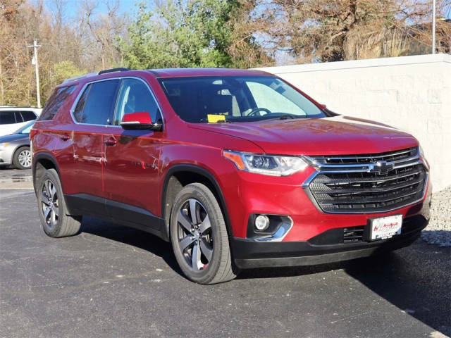2018 Chevrolet Traverse LT Leather FWD photo