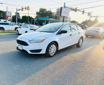 2018 Ford Focus S FWD photo