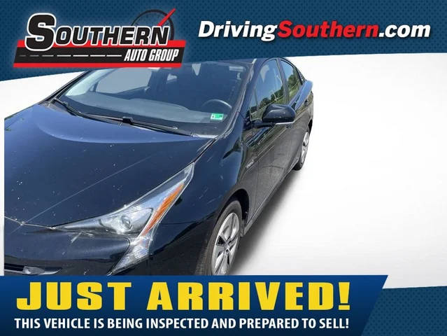 2017 Toyota Prius Three FWD photo
