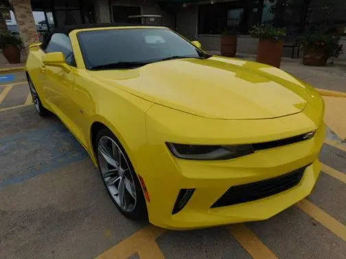 2017 Chevrolet Camaro 1LT RWD photo