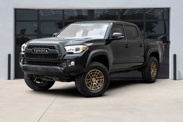 2017 Toyota Tacoma TRD Off Road 4WD photo