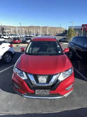 2017 Nissan Rogue SV AWD photo