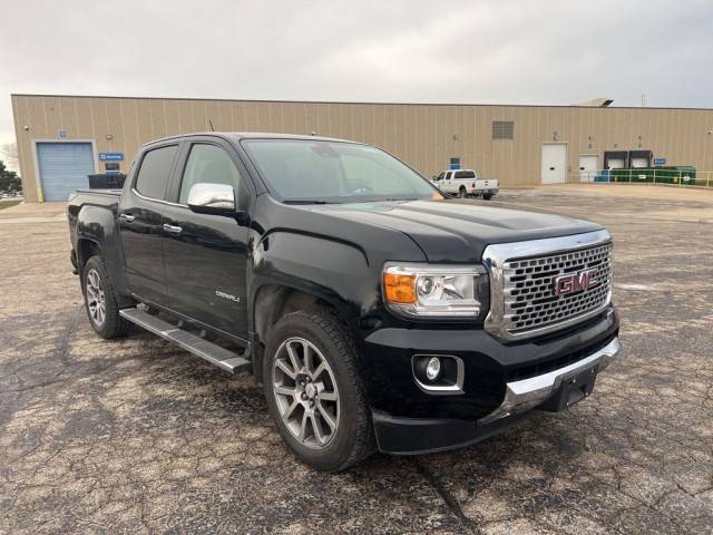 2018 GMC Canyon 4WD Denali 4WD photo