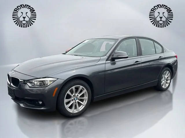 2018 BMW 3 Series 320i xDrive AWD photo