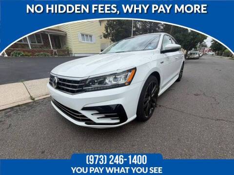 2018 Volkswagen Passat R-Line FWD photo