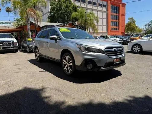 2018 Subaru Outback Limited AWD photo
