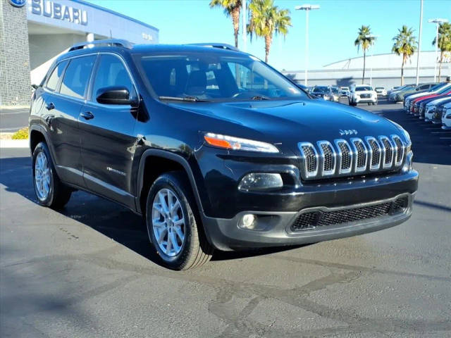 2018 Jeep Cherokee Latitude Plus FWD photo