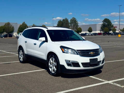 2016 Chevrolet Traverse LT AWD photo