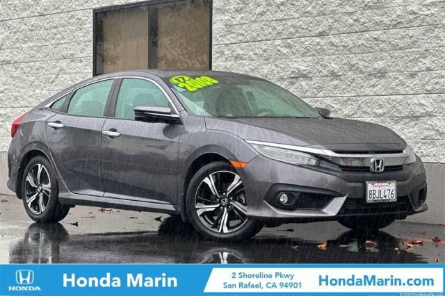 2017 Honda Civic Touring FWD photo