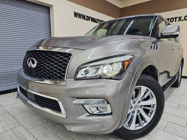 2017 Infiniti QX80 RWD photo
