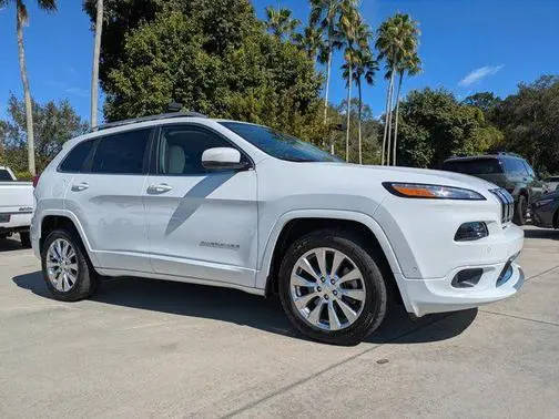 2018 Jeep Cherokee Overland FWD photo