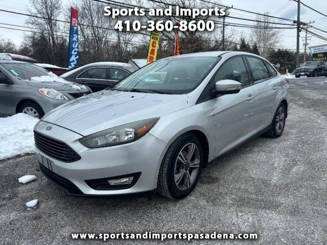 2017 Ford Focus SE FWD photo