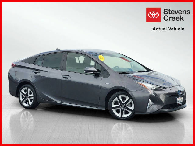 2017 Toyota Prius Three Touring FWD photo