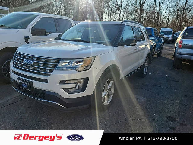 2017 Ford Explorer XLT 4WD photo