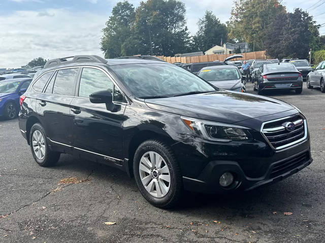 2018 Subaru Outback Premium AWD photo