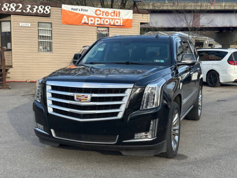 2018 Cadillac Escalade Premium Luxury 4WD photo