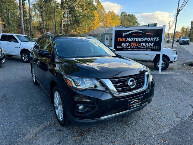 2018 Nissan Pathfinder SL 4WD photo
