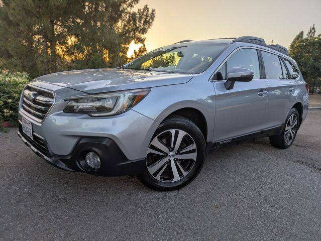 2018 Subaru Outback Limited AWD photo