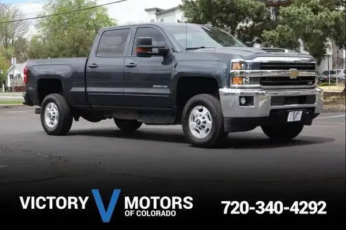 2018 Chevrolet Silverado 2500HD LT 4WD photo