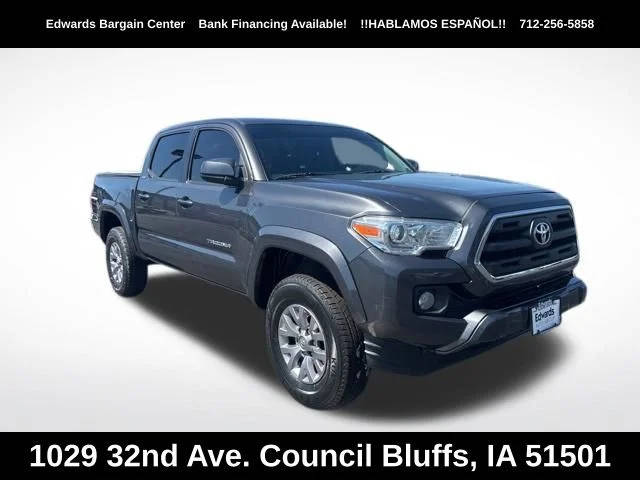 2017 Toyota Tacoma SR5 4WD photo