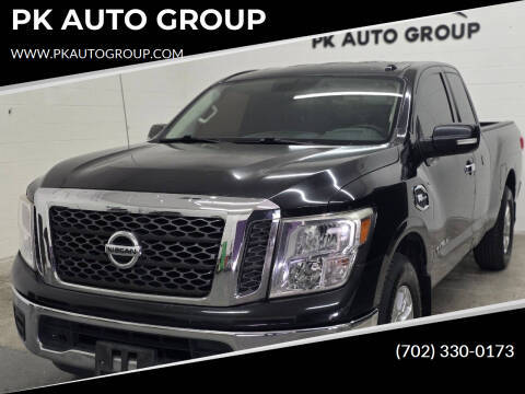 2017 Nissan Titan SV RWD photo