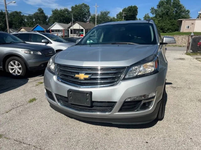 2017 Chevrolet Traverse LT AWD photo