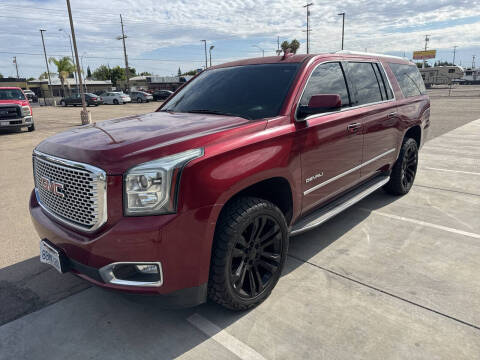 2016 GMC Yukon XL Denali 4WD photo