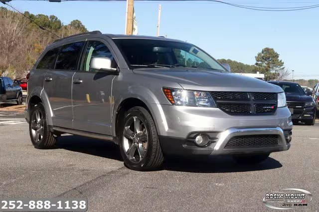 2017 Dodge Journey Crossroad Plus FWD photo