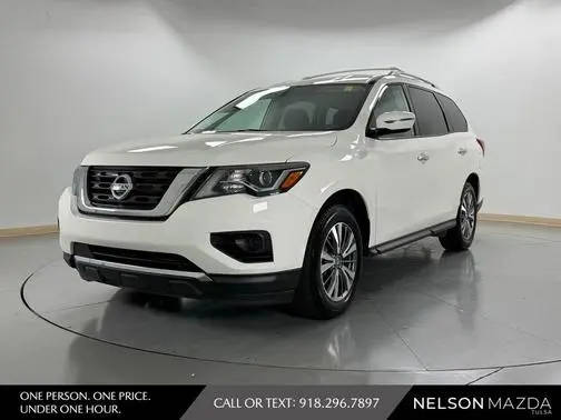 2018 Nissan Pathfinder S FWD photo