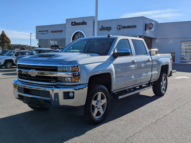 2018 Chevrolet Silverado 2500HD LTZ 4WD photo