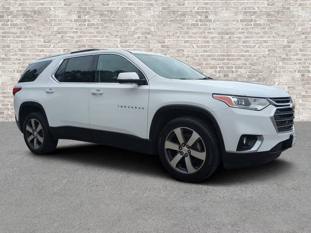 2018 Chevrolet Traverse LT Leather FWD photo