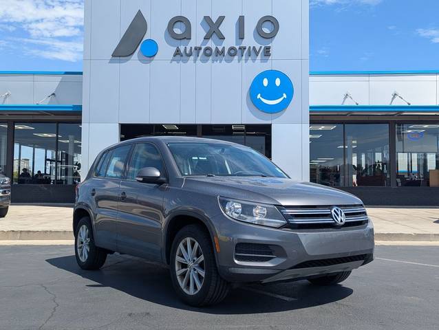 2017 Volkswagen Tiguan AWD photo