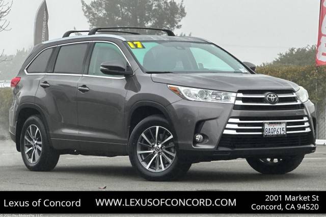 2017 Toyota Highlander XLE AWD photo