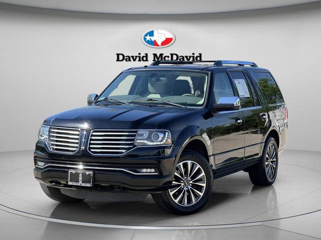 2017 Lincoln Navigator Select RWD photo