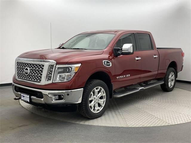 2016 Nissan Titan XD SL 4WD photo