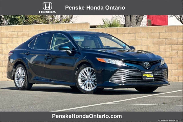 2018 Toyota Camry XLE V6 FWD photo