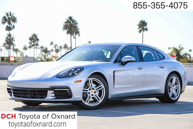 2018 Porsche Panamera 4 AWD photo