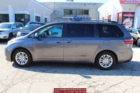 2016 Toyota Sienna XLE FWD photo