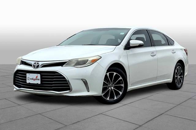 2016 Toyota Avalon XLE FWD photo