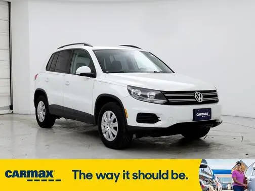 2017 Volkswagen Tiguan  FWD photo