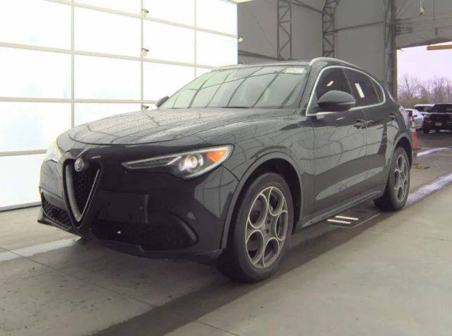 2018 Alfa Romeo Stelvio AWD photo