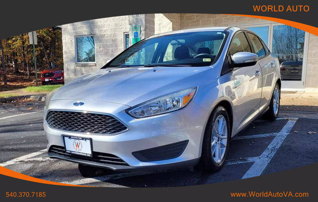 2017 Ford Focus SE FWD photo