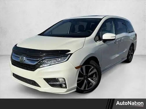 2018 Honda Odyssey Touring FWD photo