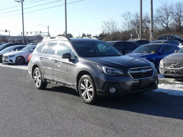 2018 Subaru Outback Limited AWD photo