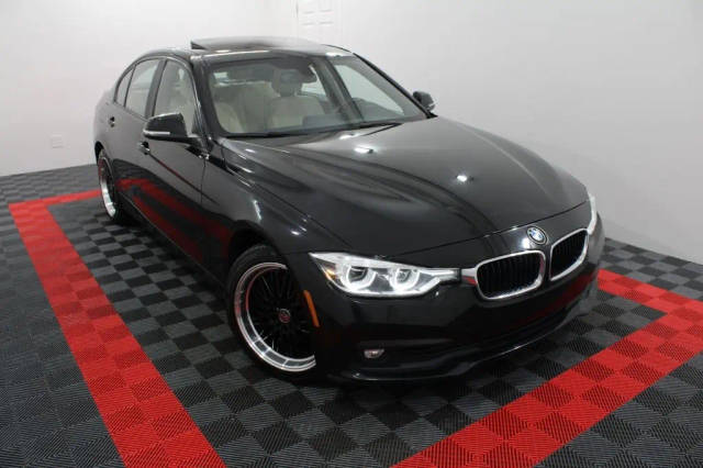 2018 BMW 3 Series 320i xDrive AWD photo