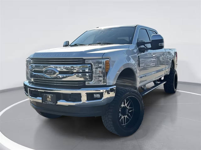 2017 Ford F-250 Super Duty Lariat 4WD photo